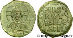 BASILE II et CONSTANTIN VIII (10/01/976-15/12/1025) Follis anonyme, imitation c. 1025 N° bby_208979 Date : c. 1025 Nom de l'atelier : Constantinople Métal : cuivre Diamètre : 26mm Axe des coins : 6h. 