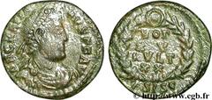 GRATIEN (24/08/367-25/08/383) Flavius Gratianus Nummus, (PBQ, ئ 4) 378-383 N° brm_097461 Date : 378-383 Nom de l'atelier : Siscia Métal : cuivre Diamètre : 14mm Axe des coins : 6h. Poids : 1,40g.   Et