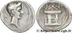 OCTAVE (63 avant J.-C. - 27 avant J.-C.) Caius Julius Cوsar Octavianus Denier 30-29 N° brm_125103 Date : 30-29 Nom de l'atelier : Italie ou Rome Métal : argent Diamètre : 20mm Axe des coins : 11h. Poi