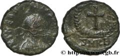 THEODOSE II (10/01/402-28/07/450) Flavius Theodosius Nummus, (PBQ, ئ 4) 425-435 N° brm_181690 Date : 425-435 Nom de l'atelier : Cyzique Métal : cuivre Diamètre : 12,5mm Axe des coins : 7h. Poids : 1,3