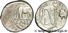 JULES CESAR (13/07/100-15/03/44 avant J.-C.) Caius Julius Cوsar Denier 49 AC. N° brm_190326 Date : 49 AC. Nom de l'atelier : Gaule ou Italie Métal : argent Diamètre : 18,5mm Axe des coins : 9h. Poids 