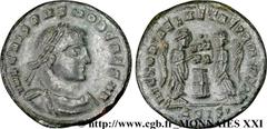 CRISPUS(1/04/317-09/326)Flavius Julius CrispusCésar(317-326) Centenionalis ou nummus N° v21_3645    Date : 319 Nom de l'atelier : Savie, Siscia (Sisak) Métal : cuivre Diamètre : 19,5mm Axe des coins :