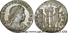 CONSTANCE II(8/11/324-3/11/361)Flavius Julius Valerius ConstantiusCésar(8/11/324-9/09/337) Centenionalis ou nummus N° v21_3687    Date : 333-335 Nom de l'atelier : Constantinople Métal : cuivre Diamèt