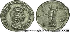 JULIA DOMNA(+217) Julia DomnaAugusta(194-217) Denier N° v23_0487    Date : 213 Nom de l'atelier : Rome Métal : argent Diamètre : 18mm Axe des coins : 6h. Poids : 3,52g. Etat de conservation : SUP Prix