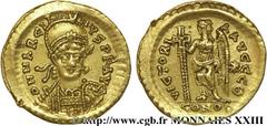 MARCIEN(24/08/450-31/01/457) Solidus N° v23_0655    Date : c. 450-457 Nom de l'atelier : Constantinople Métal : or Diamètre : 20,5mm Axe des coins : 6h. Poids : 4,47g. Etat de conservation : TTB+ Prix