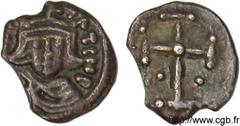 CONSTANS II(09/641-15/07/668) Demi-silique 1er type N° v11_0556    Date : 641-647 Nom de l'atelier : Carthage Métal : argent Diamètre : 10,5mm Axe des coins : 7h. Poids : 0,45g. Degré de rareté : R1 E
