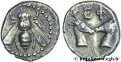 IONIE - EPHESE(390-330 avant J.-C.) Diobole N° v26_0078    Date : c. 390-330AC. Nom de l'atelier : Ephèse Métal : argent Diamètre : 11mm Axe des coins : 12h. Poids : 1,11g. Degré de rareté : R2 Etat d