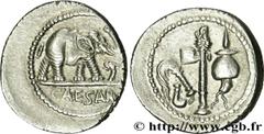 JULES CESAR(13/07/100-15/03/44 avant J.-C.)Caius Julius Cوsar Denier N° v31_0128    Date : 49 AC. Nom de l'atelier : Gaule ou Italie Métal : argent Diamètre : 20,5mm Axe des coins : 3h. Poids : 3,93g.