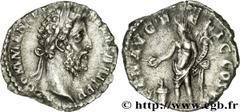 COMMODE(166-31/12/192)Lucius Aurelius CommodusAuguste(17/03/180-31/12/192) Denier N° v31_0318    Date : 190 Nom de l'atelier : Rome Métal : argent Diamètre : 17mm Axe des coins : 6h. Poids : 2,47g. De