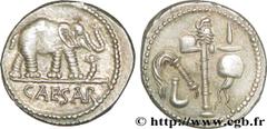 JULES CESAR(13/07/100-15/03/44 avant J.-C.)Caius Julius Cوsar Denier N° v32_0106    Date : 49 AC. Nom de l'atelier : Gaule ou Italie Métal : argent Diamètre : 18mm Axe des coins : 11h. Poids : 3,83g. 