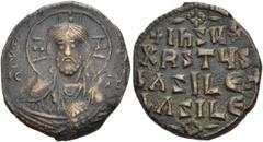BYZANTINE EMPIRE Constantinus VIII, 1025-1028. Anonymous follis. Obv. Facing bust of Christ wearing nimbus. Rev. +IhSYS XRSTYS bASILЄY bASILЄ in four lines. Sear 1818. BR. 8,28 g. VF