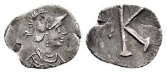 Byzantine Coins ANONYMOUS. Time of Justinian I (527-565).Constantinople.Half Siliqua. Obv : Helmeted, draped and cuirassed bust of Constantinopolis right. Rev : Large K. Vagi 3051. Condition : Good ve