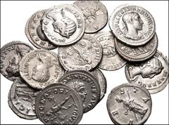 ROMAN. Imperial. Lot of fifteen (15) AR Denarii from Septimius Severus to Julia Mamaea. Includes: Septimius Severus (1) // Julia Domna (2) // Caracalla (2) // Geta (1) // Elagabalus (1) // Julia Maesa