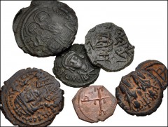 BYZANTINE. Lot of seven (7) bronze coins. Includes: Justin II, with Sophia. Æ Half Follis // Justin II, with Sophia Æ Decanummium // Justin II. Æ Pentanummium // Maurice Tiberius. Æ Half Follis // Mau