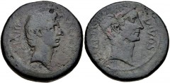 The Triumvirs. Octavian and Divus Julius Caesar. 38 BC. Æ Sestertius (or Dupondius?) (30mm, 21.59 g, 1h). Southern Italian mint. Bare head of Octavian right; DIVI [F] behind, CAE[SAR] before / Wreathe