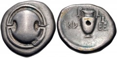 BOEOTIA, Thebes. Circa 379-368 BC. AR Stater (22mm, 11.53 g). Klee(s)-, magistrate. Boeotian shield / Amphora; thymiaterion to right, KL-EE across central field; all within concave circle. Hepworth 65