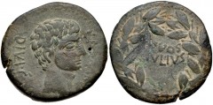 The Triumvirs. Octavian and Divus Julius Caesar. 38 BC. Æ Sestertius (29mm, 13.55 g, 11h). Contemporary imitation. Bare head of Octavian right; star before / [D]IVOS/IVLIVS in two lines within laurel 