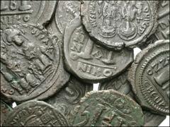 BYZANTINE. Early. Lot of fifteen Justin II Æ Folles and a Half Follis. Constantinople mint. RY 4 // 6 // 6 // 6 // 8 // and 9 // Nicomedia mint. RY 4 // 4 Cyzicus mint. RY 7 (or 8?) // Antioch mint. R