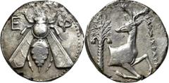 GRIECHISCHE MÜNZEN Ionien Ephesos Tetradrachme 350/330 v. Chr., Magistrat Mantikrates. Biene mit geraden Flügeln / Hirschprotome vor Palme. 12h. SNG Cop. 229; Babelon, Inv. Coll. Waddington 1534. 14.8