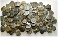 ANTIKE LOTS Griechische Münzen Griechische Bronzemünzen. Dazu: Tetradrachme, Athen mit Lagerzettel Grunow. 128 Stück G.e. - schön.