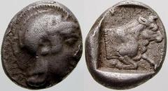 GRIECHISCHE MÜNZEN Lykien No.: 179 Schätzpreis-Estimation: EUR 500.- Dynast Kherei. Tetrobol 440/410 v. Chr., unbestimmte Münzstätte (Xanthos?). Ähnlich wie vorher. Vismara -; Babelon, Traité -; BMC -