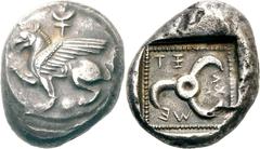 Lykien Dynast Tnnemi Stater um 460 v. Chr., unbestimmte Münzstätte. 8.47 g. Sitzender Greif nach l. auf Rundschild, im Feld lineares Symbol / Triskeles in Quadratum incusum, im Feld Legende faZJXT. Ro