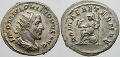 RÖMISCHE MÜNZEN (ROMAN COINS) -Kaiserliche Prägungen -Kaiserliche Prägungen 1048. Philippus I. Arabs, 244 - 249.. Antoninian 245/247. Büste / Roma mit Zepter und Victoria-Statuette auf Schild. RIC 44b