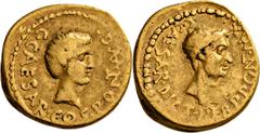 RÖMISCHE MÜNZEN Imperatorische Prägungen Octavianus und Divus Julius Caesar Aureus 43 v. Chr., Heeresmzst. in Oberitalien. C. CAESAR COS PONT AVG, Kopf des Octavianus / C. CAESAR DICT PERP PONT MAX, K