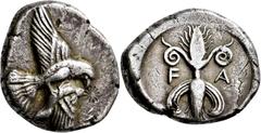 GRIECHISCHE MÜNZEN Elis Olympia Stater 448/440 v. Chr. Adler mit Hasen in den Fängen und weit ausgebreiteten Flügeln nach rechts fliegend, dabei mit Schnabel auf Kopf des Hasen einhackend; im Feld rec