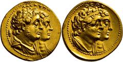 GRIECHISCHE MÜNZEN Reich der Ptolemaier Ptolemaios II. Philadelphos, 285-246 v. Chr., für Arsinoe II. Goldtetradrachme 272/261 v. Chr., Alexandria, zur Erinnerung an seine Vorfahren. ADELFWN Büsten de