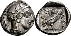 GRIECHISCHE MÜNZEN Attika Athen Tetradrachme 454/404 v. Chr. Kopf der Athena / Eule (Steinkauz), dahinter Olivenzweig und Mondsichel. 3h. Kampmann-Rutten 9 (Datierung 430er-420er v.); Kroll 8; HGC 159