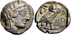 GRIECHISCHE MÜNZEN Attika Athen Tetradrachme 454/404 v. Chr. Kopf der Athena / Eule (Steinkauz), dahinter Olivenzweig und Mondsichel. 9h. Kampmann-Rutten 9 (Datierung 430er-420er v.); Kroll 8; HGC 159