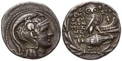 GRIECHISCHE MÜNZEN GRIECHENLAND, ATTIKA / Stadt Athen, AR Tetradrachme (117-116 v.Chr.). Behelm. Athenakopf r. Rs.Eule auf Amphora r., Trophäen auf Prora, Magistrate Themisto..., Theopompos, Aristo...