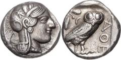 GRIECHENLAND, ATTIKA / Stadt Athen AR Tetradrachme (479-393 v.Chr.). Kopf der Athena r. Rs.Eule mit Olivenzweig und Mondsichel r. stehend, im quadratum incusum. 17,16g. Sear 2526, BMC 11.62, ss