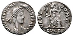 ROMAN COINS RÖMISCHES REICH, Valentinian II., 375-392, AR Siliqua, Lugdunum (Lyon). Diad. Büste r. Rs.Roma auf Kürass mit Zepter und Victoria-Statuette auf Globus. 1,79g. RIC 43a, Sf.,