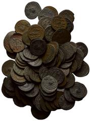 ROMAN COINS RÖMISCHES REICH, Lot von 98 AE Münzen, darunter Licinius I. und Licinius II. 292g. -BITTE ANSEHEN-. 98 Stk., meist