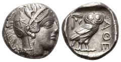 GREEK COINS GRIECHENLAND, ATTIKA / Stadt Athen, AR Tetradrachme (455-413 v.Chr.). Kopf der Athena r. Rs.Eule mit Olivenzweig und Mondsichel im quadratum incusum. 17,12g. Sear 2521; BMC 11.7.48 vz