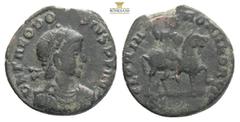 Roman Imperial Coins THEODOSIUS I. Follis. 392-395 AD Cyzicus. Obv: Diademed and draped bust of Theodosius I right, around legend: DN THEODOSIVS PF AVG. Rev: Teodosio I advancing on horseback to the r