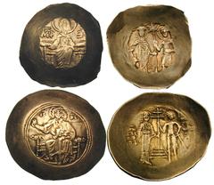 Lot of 2 Byzantine electrum scyphates. John II Comnenus (AD 1118–1143), EL aspron trachy (4.34 gm), Christ enthroned facing / John and St. George holding patriarchal cross (Sear 1942). Manuel I Comnen