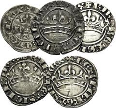 MONNAIES FÉODALES Comté de PROVENCE. Denier coronat reforciat et provençaux coronats d'argent (4). (Duplessy, n°1648, 1651 (4)). 0,99 g. 2,30 g. 2,02 g. 1,92 g. 1,85 g. Argent. TB à Très Beau. Lot de 