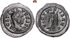 RÖMISCHE MÜNZEN MÜNZEN DER RÖMISCHEN KAISERZEIT. Tacitus, 275-276. Æ-Quinar, Ticinum; 2,14 g. Drapierte Büste r. mit Lorbeerkranz//Victoria steht l. mit Kranz und Palmzweig. CBN -; King -; MER-RIC -; 