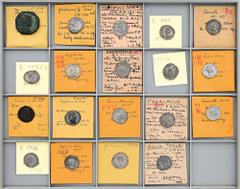 ROMAN COINS LOTS RÖMISCHER MÜNZEN Münzen des 2. bis 4. Jahrhunderts: Es finden sich Münzen von Septimius Severus bis Licinius I., darunter folgende Exemplare: 1. und 2. Septimius Severus (Denar, RIC 1