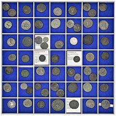 ROMAN COINS ROMAN COINS LOTS RÖMISCHER MÜNZEN Lot römischer Münzen: Das interessante Lot enthält überwiegend Folles des 4. Jahrhunderts. Neben Prägungen der Kaiser Constantius, Licinius, Constantinus 