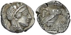 GREEK COINS ATTICA ATHEN. AR-Tetradrachme, um 440/420 v. Chr.; 17,18 g. Athenakopf r. mit attischem Helm//In Incusum: Eule r., dahinter Olivenzweig und Mondsichel. Flament Gruppe II. Kl. Schürfstellen