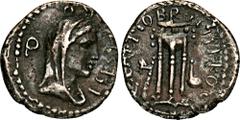 ROMAN COINS IMPERATORISCHE PRÄGUNGEN M. Iunius Brutus. AR-Denar, 42 v. Chr., kleinasiatische Münzstätte, L. Sestius Quirinalis; 3,44 g. Libertaskopf r. mit Schleier//Dreifuß zwischen Axt und Simpulum.