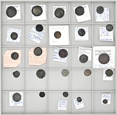 ROMAN COINS LOTS RÖMISCHER MÜNZEN Lot spätrömischer Bronzemünzen: Das Lot enthält 25 Münzen vom Follis bis zum Halbcentennionalis von folgenden Kaisern: Maximianus I., Constantius I., Maxentius, Licin