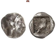 GRIECHISCHE MÜNZEN ATTICA. ATHEN. AR-Hemiobol, 525/515 v. Chr.; 0,29 g. Athenakopf r. mit attischem Helm//In Incusum: Eule r., dahinter (!) ΑΘΕ, r. Zweig (?). Hoover -, vergl. 1677; Seltman Gruppe L, 