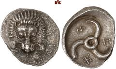 DIE SAMMLUNG DR. KAYA SAYAR, TEIL I - LYKIEN, PAMPHYLIEN UND KILIKIEN LYCIA. Dynastische Prägungen. Trbbenimi AR-Stater, um 390/370 v. Chr., Limyra; 9,71 g. Löwenmaske v. v., l. T//In rundem Incusum: 