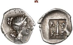 DIE SAMMLUNG DR. KAYA SAYAR, TEIL I - LYKIEN, PAMPHYLIEN UND KILIKIEN LYCIA. Prägungen der lykischen Liga. Periode IV: Silbermünzen der Bezirke, Hemikitarephoroi. KRAGOS AR-Trihemiobol, 44/18 v. Chr.;