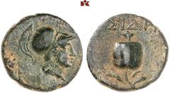 DIE SAMMLUNG DR. KAYA SAYAR, TEIL I - LYKIEN, PAMPHYLIEN UND KILIKIEN PAMPHYLIA. SIDE. Æs, 1. Jahrhundert v. Chr.; 2,96 g. Athenakopf r. mit attischem Helm//Granatapfel. BMC 71 f.; SNG France 3, 772 v
